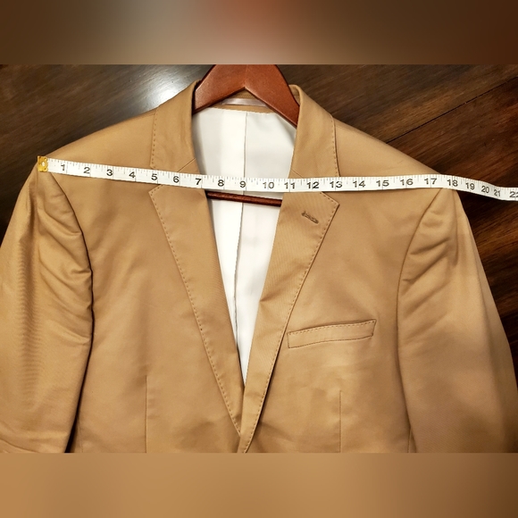 Tan Cotton Sport Coat - "Saville Row" Co. - 42R - Picture 5 of 9